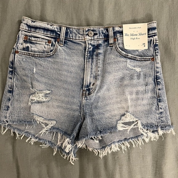 Abercrombie & Fitch Blue Denim Mom Shorts - Picture 4 of 4